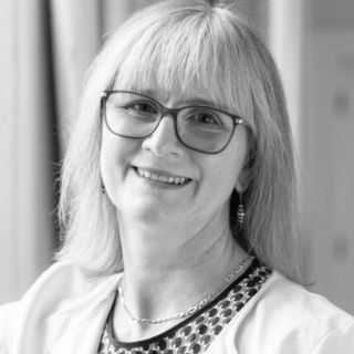Dr. Maureen Kelly