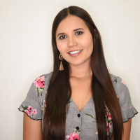 Dr Deborah Mireles
