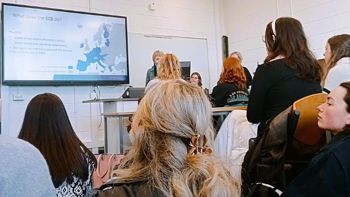 Charlotte Riddle speaking to language students at the University of Galway