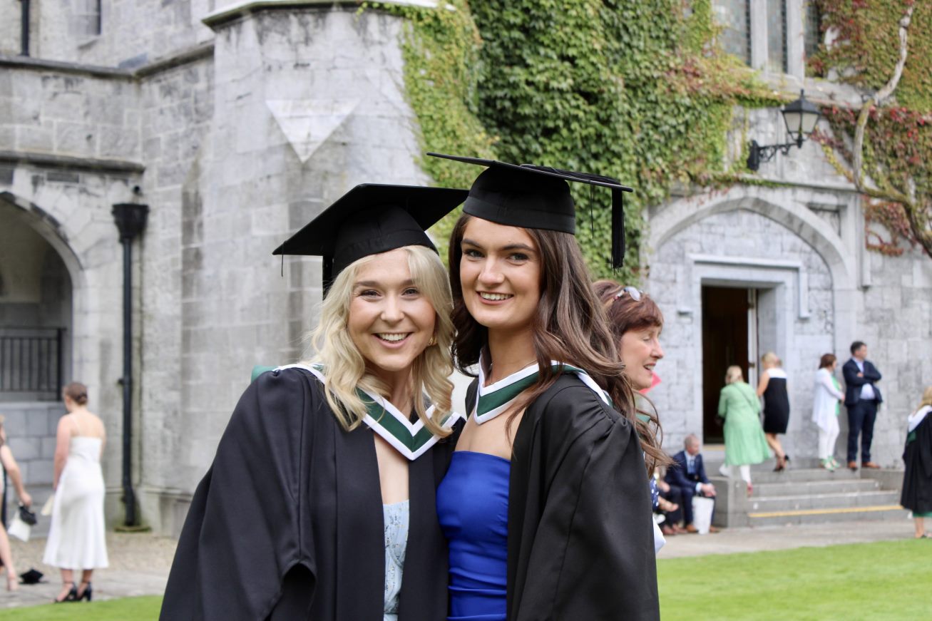 Congratulation to recent BA Government graduates, Lisa Basquel and Laoise Byrne