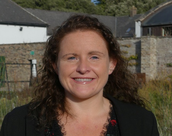 Dr Alison Connolly